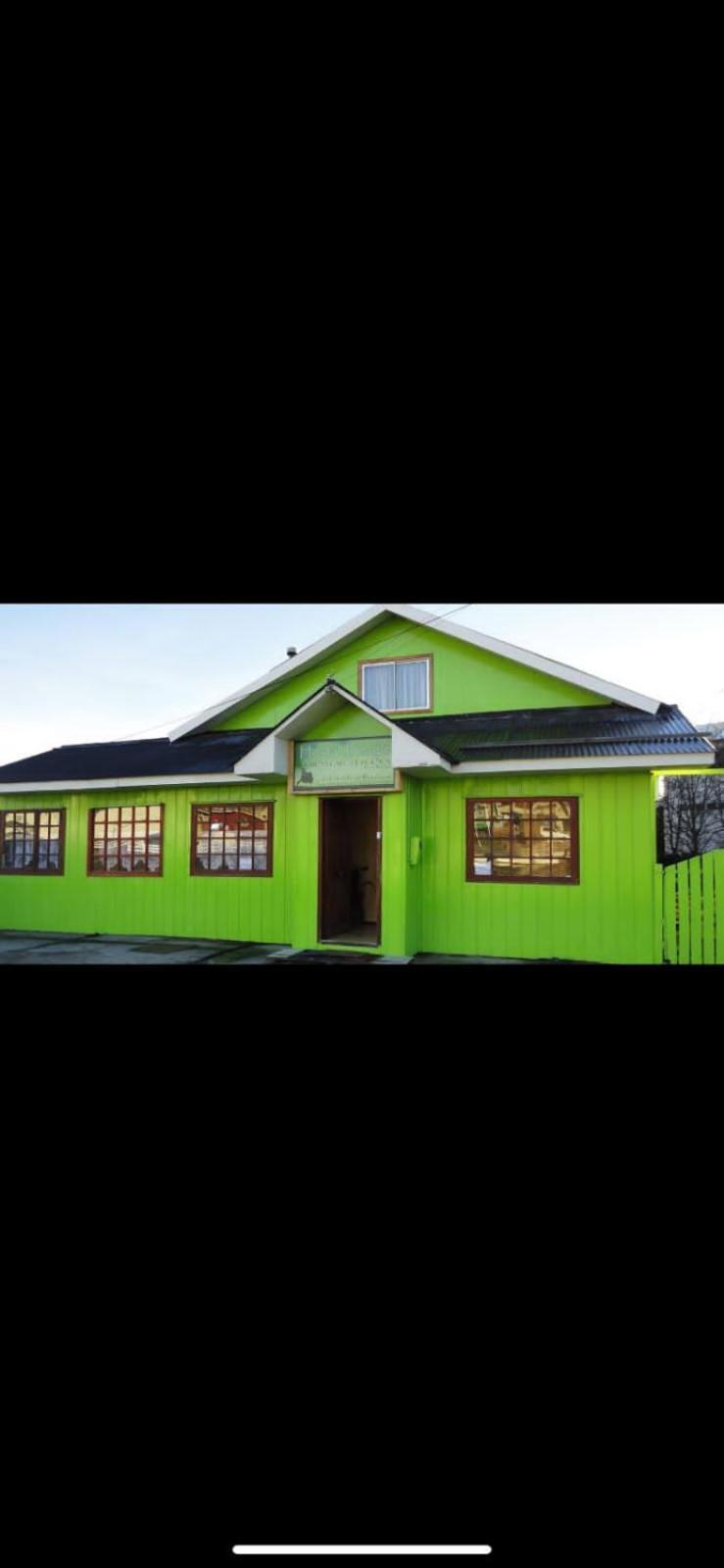 Hostal Beagle Hotel Puerto Williams Exterior photo